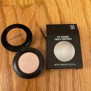 - MAC Eye Shadow Naked lunch frost